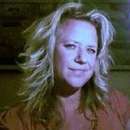 Eager to Explore Evansville with a Lovely Lady