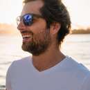 Handsome, tall and tanned guy wants to meet shy woman in Evansville